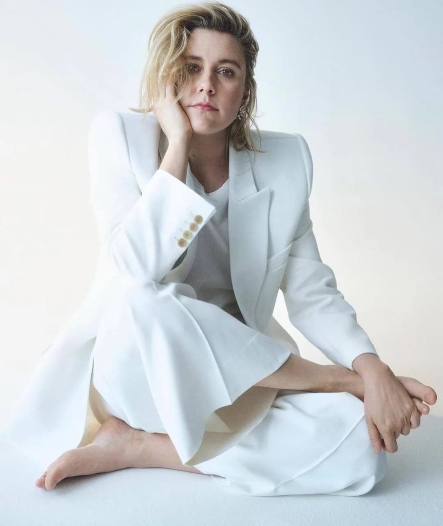 Greta Gerwig feet 2