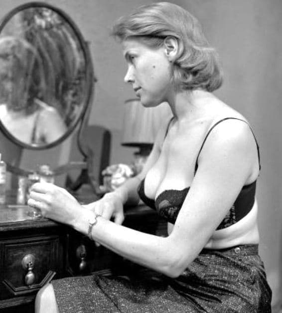 Honor Blackman bra - Cathy Gale Avengers