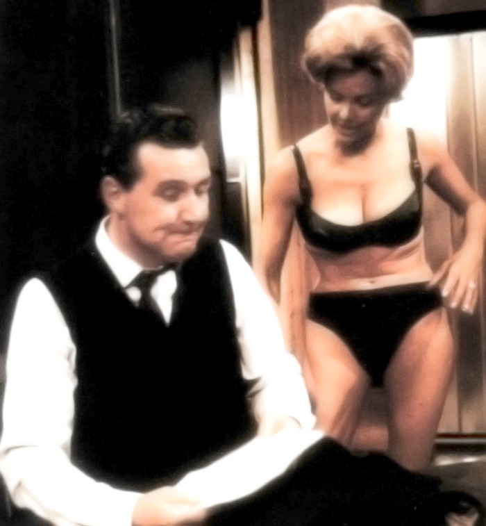 Honor Blackman sexy - Avengers