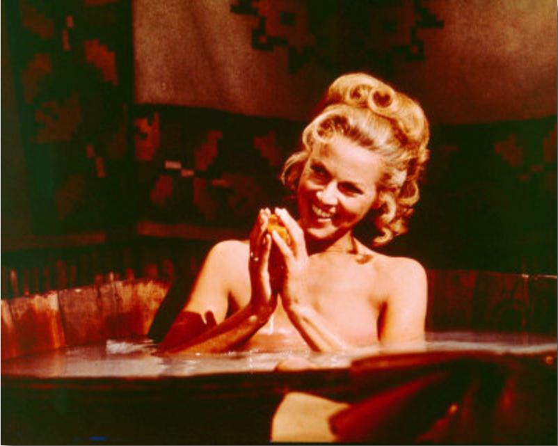 Honor Blackman nude - Something big (1971)