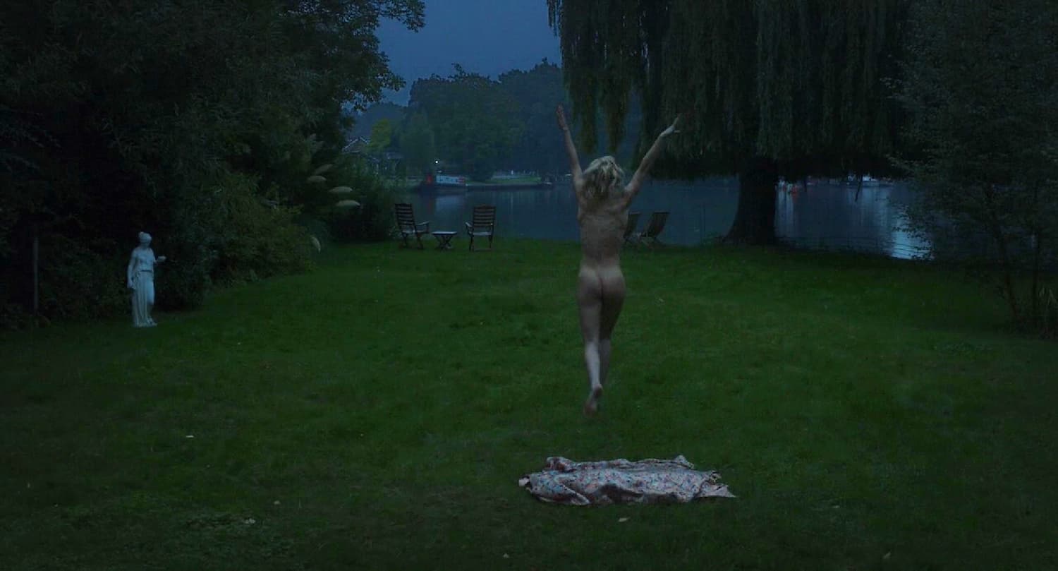 Vanessa Kirby nude - Queen Country 4