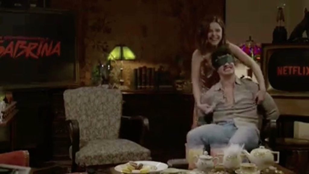 Kiernan Shipka tickles Gavin