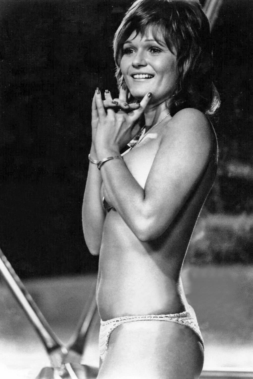 Valerie Perrine nude bw 