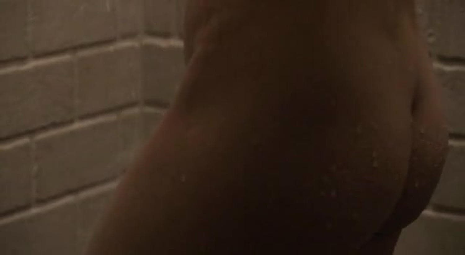 Emma Lahana nude - Alien Agent 