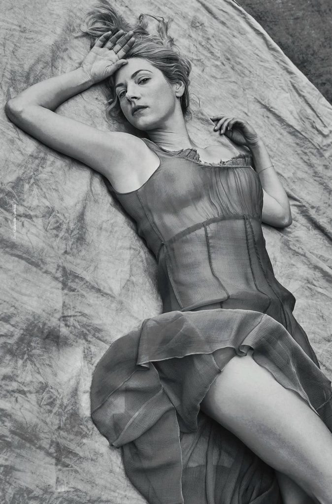 katherin Winnick sexy photoshoots