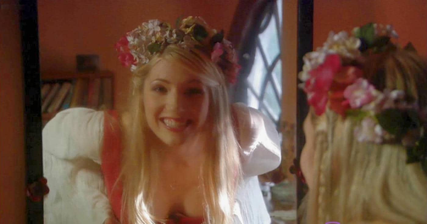 Katheryn Winnick sexy - Little Satan Helper