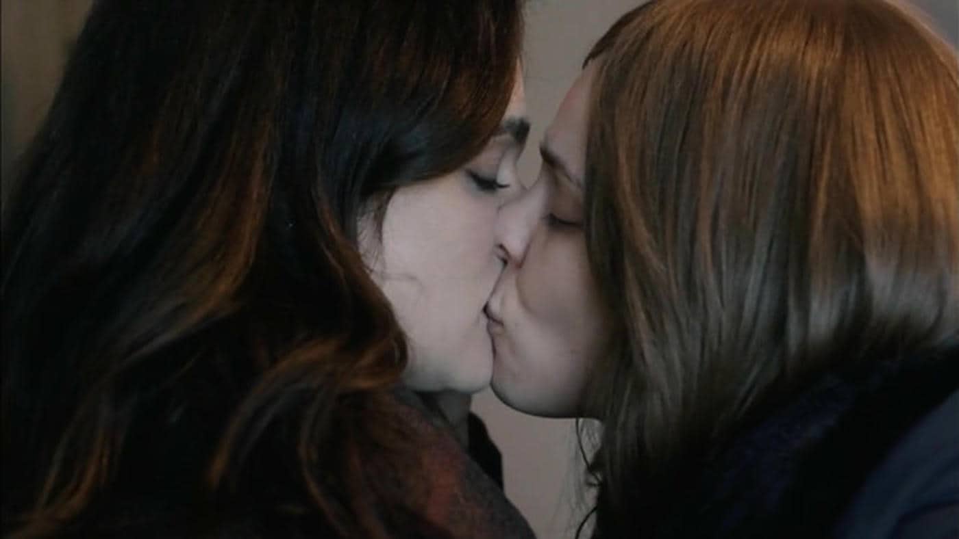 Rachel McAdams sexy - Disobedience
