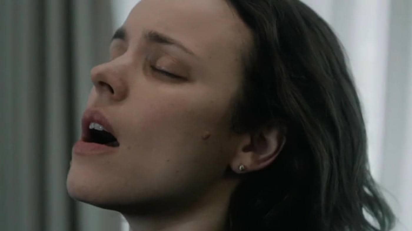 Rachel McAdams sexy - Disobedience