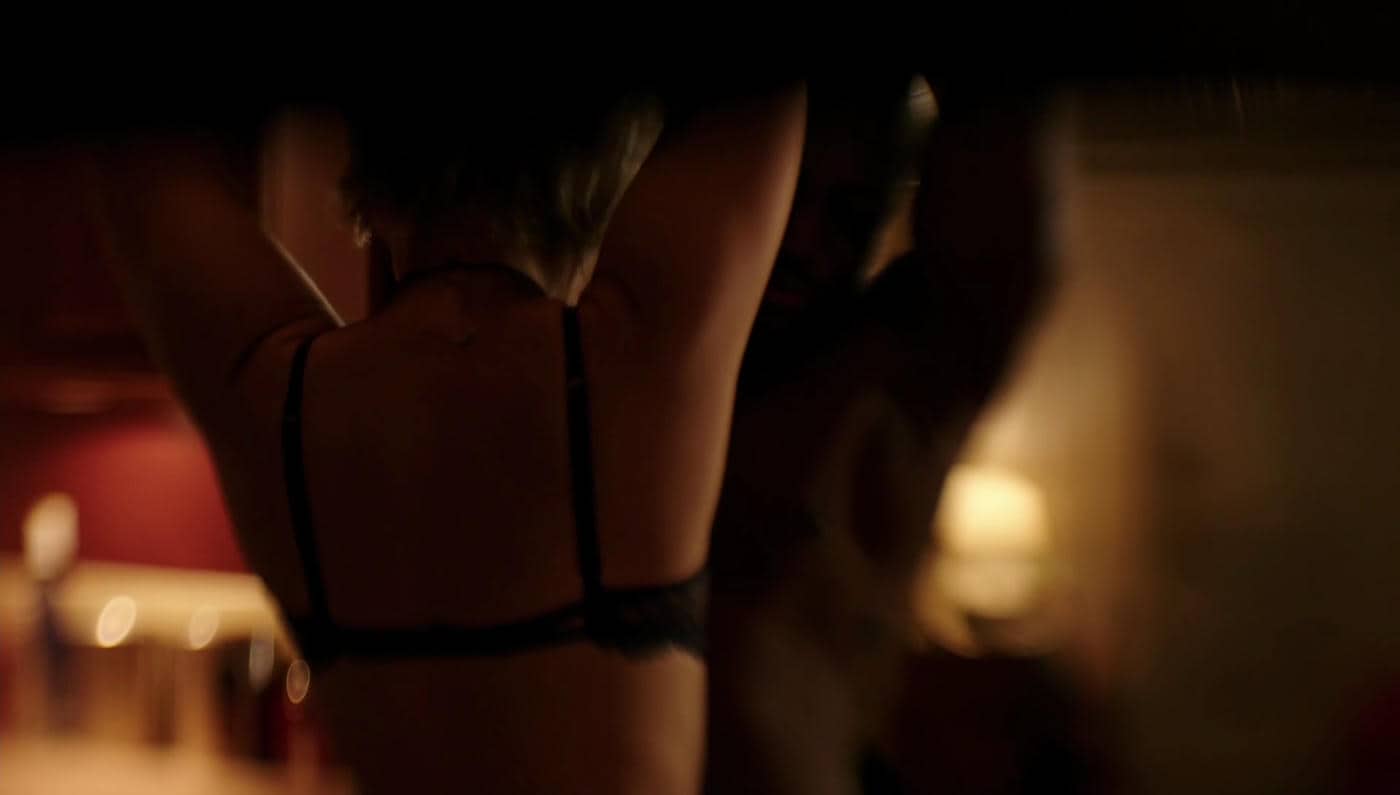 Kathleen Robertson sexy - Murder in the First
