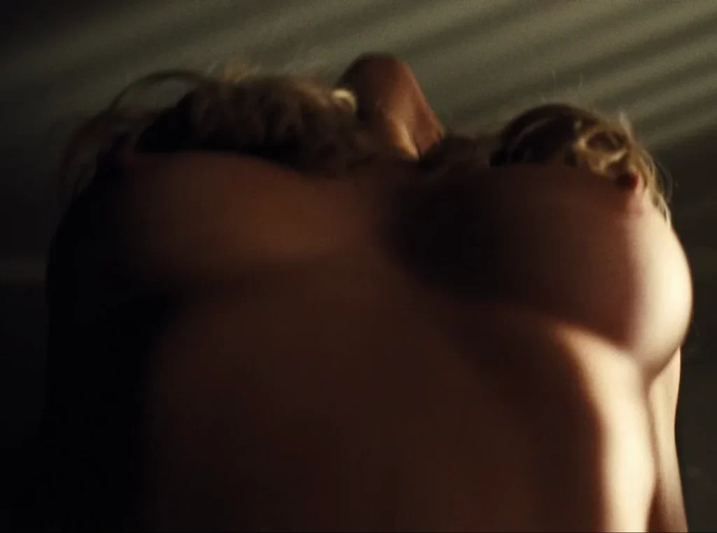 Sydney Sweeney nude