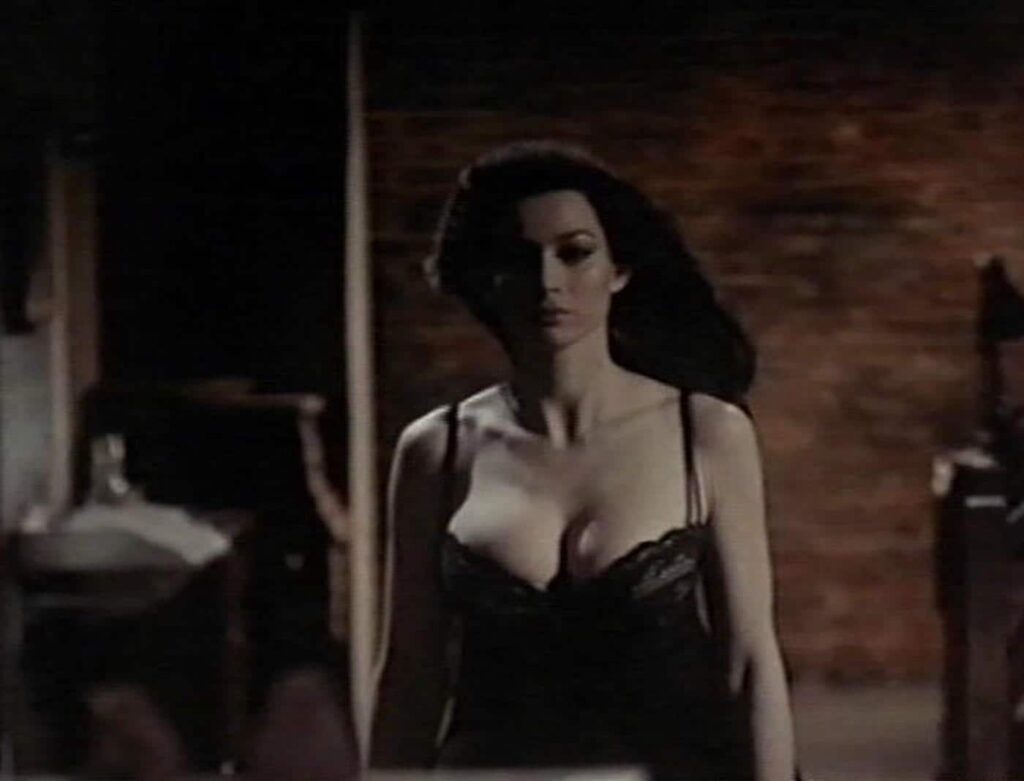 Valerie Leon sexy