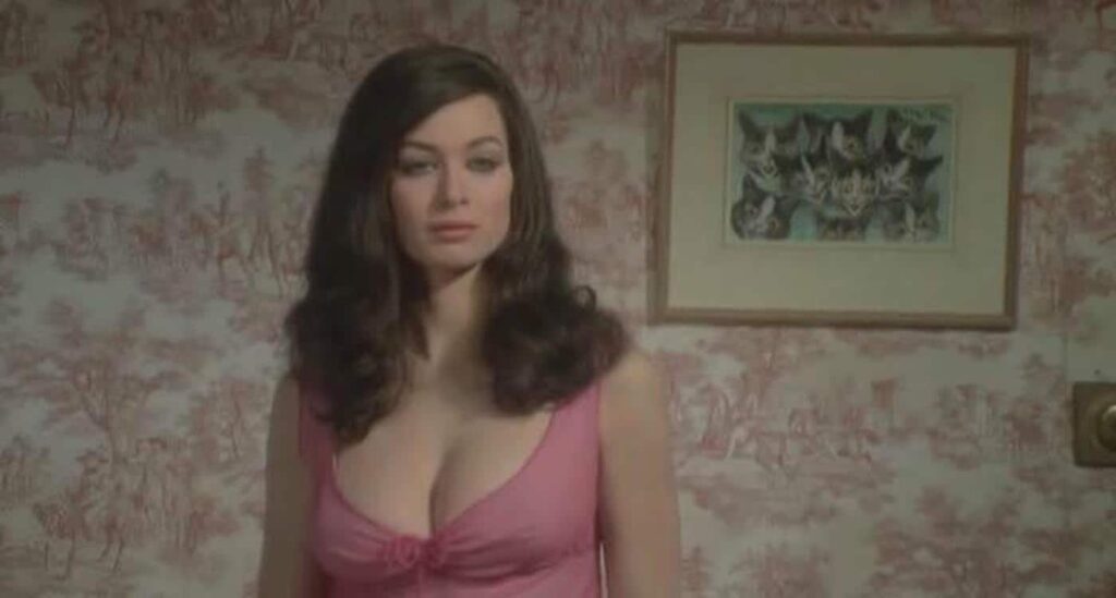 Valerie Leon sexy
