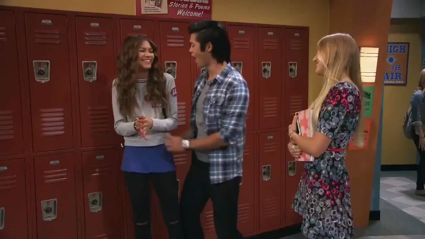 Zendaya tickled - KC Undercover