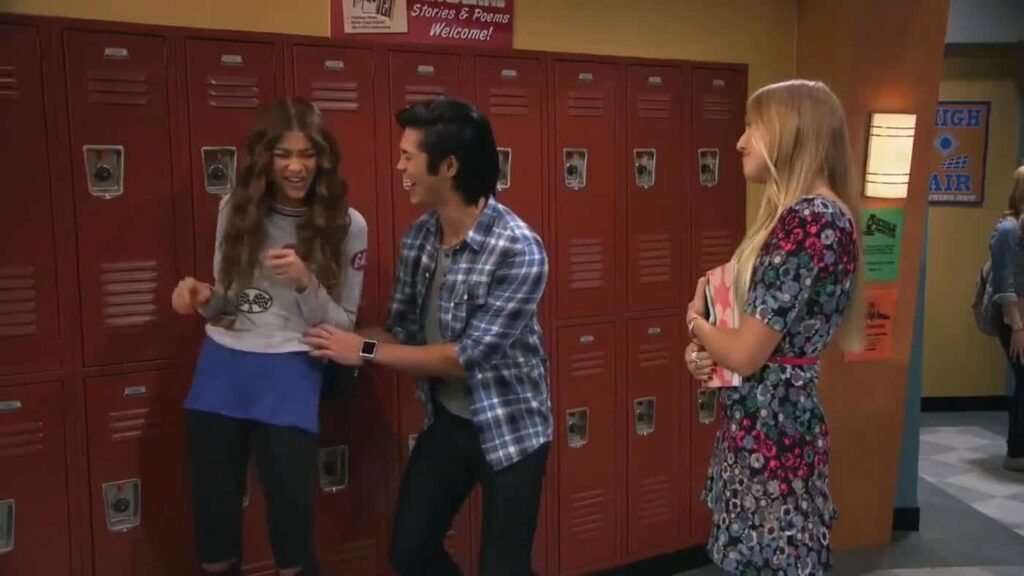 Zendaya tickled - KC Undercover