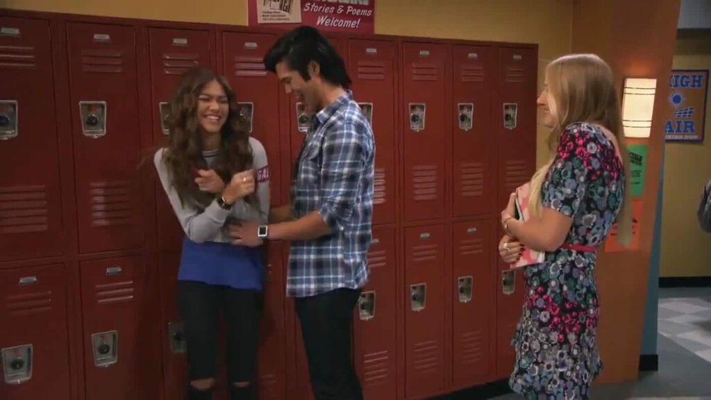 Zendaya tickled - KC Undercover